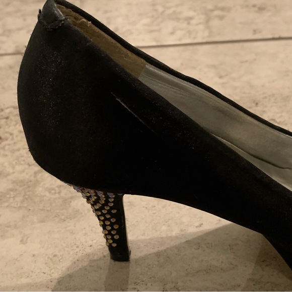 Madden Girl Pumps - Picture 6 of 6